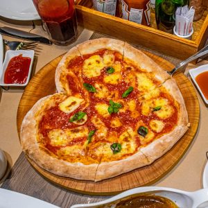 Pizza Xúc Xích Ý